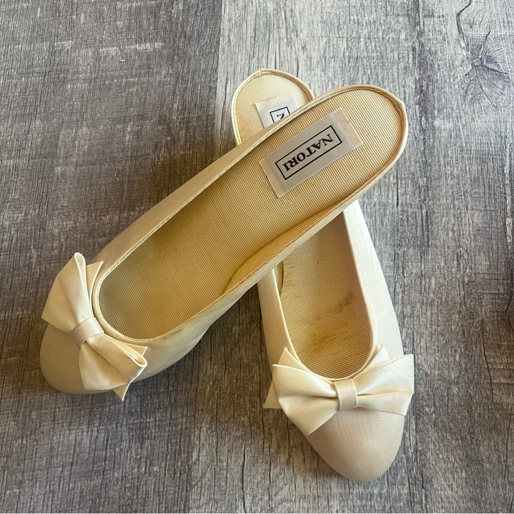 Vintage 1990’s Natori Women's Flats